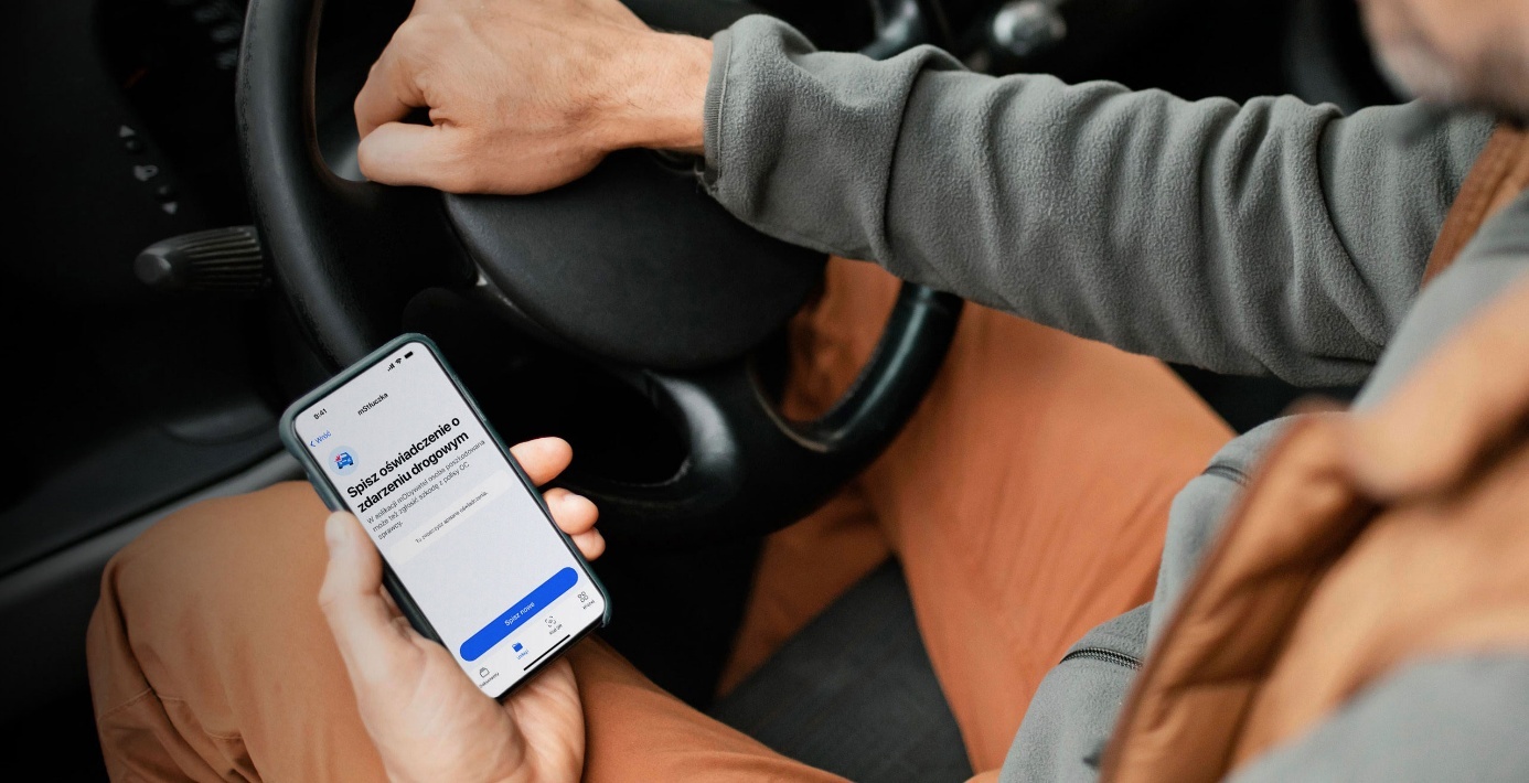 mężczyzna w samochodzie 